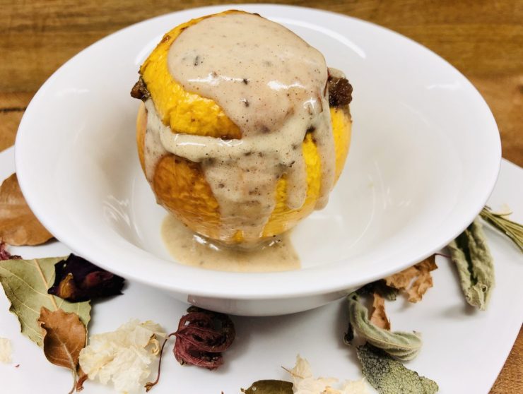 Bratäpfel mit Walnuss Karamell und Mandel Vanille Sauce