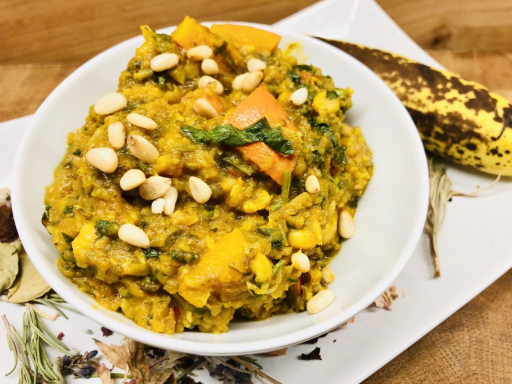 Kürbis Kichererbsen Curry mit Bananen Chutney 