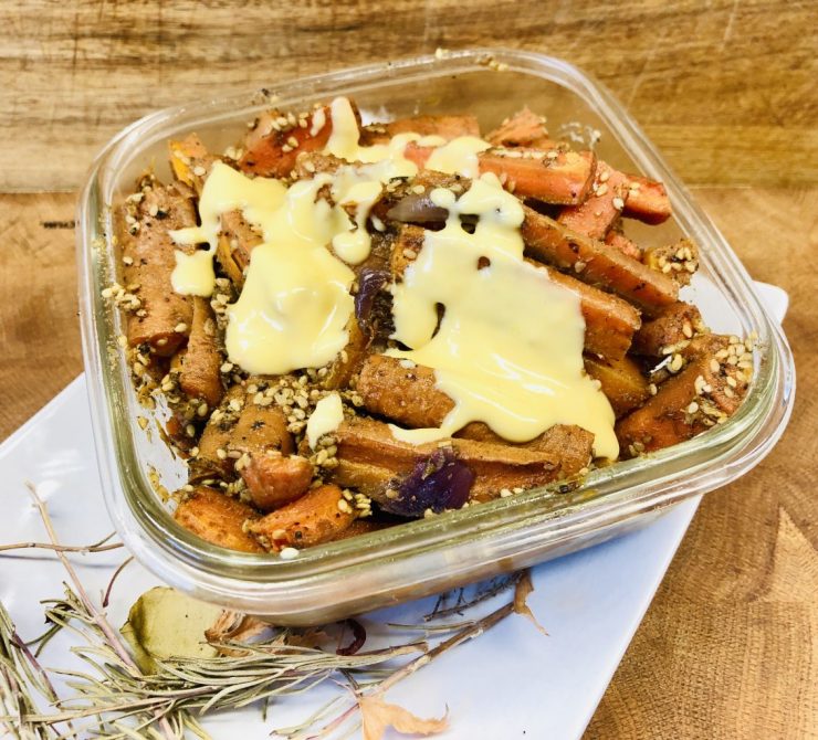 Sesam Karotten mit Blutorangen Safran Aioli