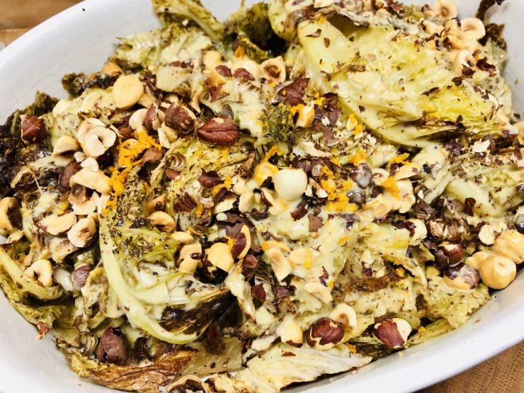 Wirsingkohl mit Haselnüssen und Orangen Aioli