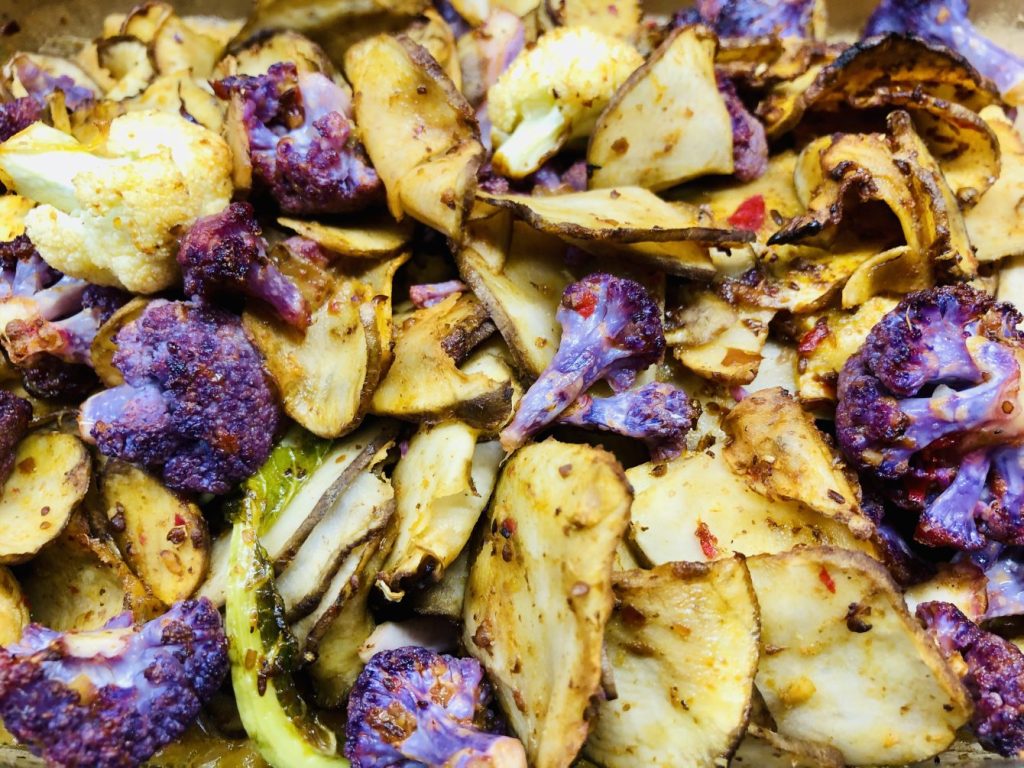 Gerösteter Blumenkohl mit Harissa und Linsen 