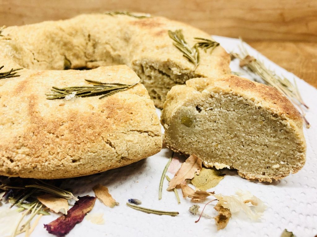Weiße Bohnen Brot mit Oliven