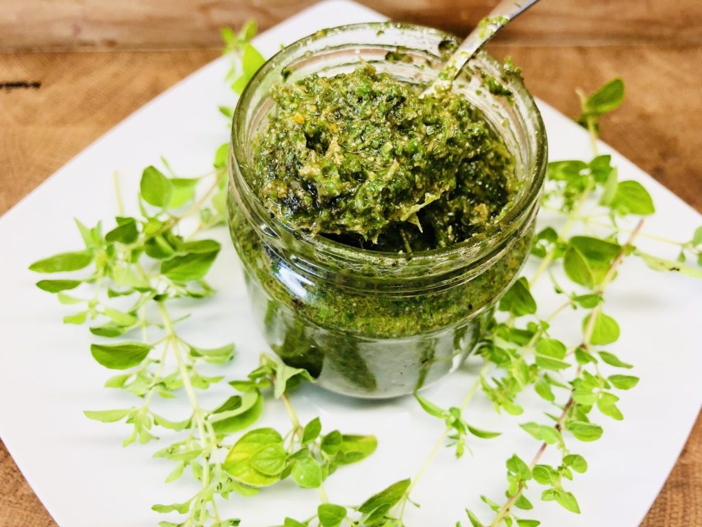 Majoran Pesto mit Orangenschale