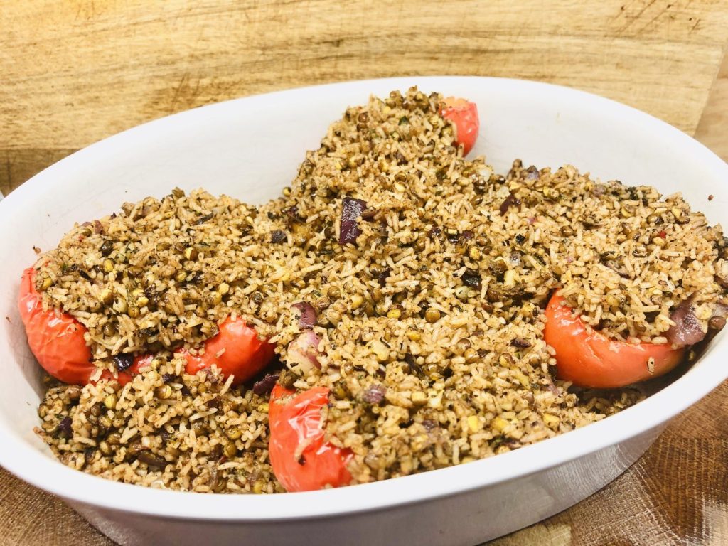 Gefüllte Paprikaschoten mit Linsen Reis und Champignons