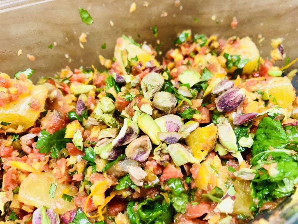 Marokkanischer Karottensalat mit Orangen und Pistazien