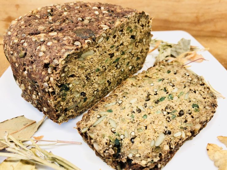 Glutenfreies Körnerbrot mit Miso und Hanfsamen