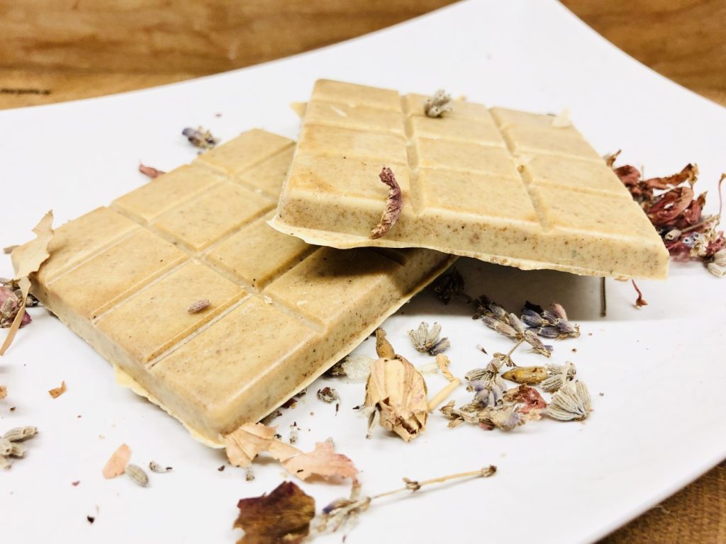 Weiße Schokolade mit Tonkabohne