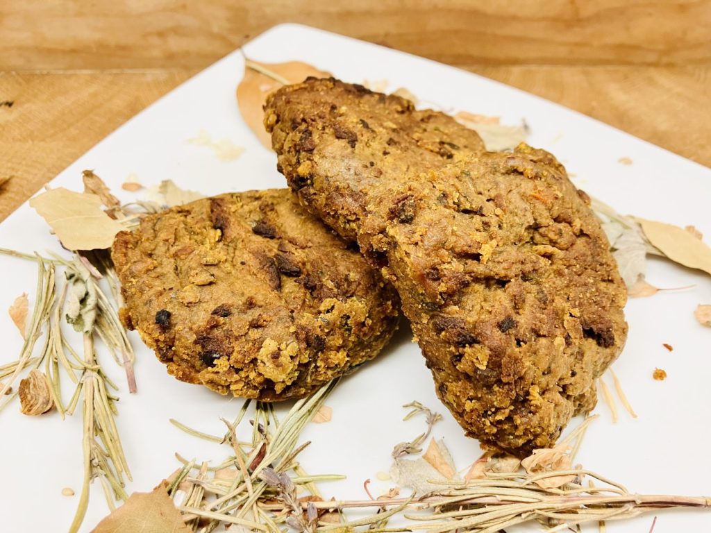 Süßkartoffel Burger mit Bananenschalen und Adzuki Bohnen