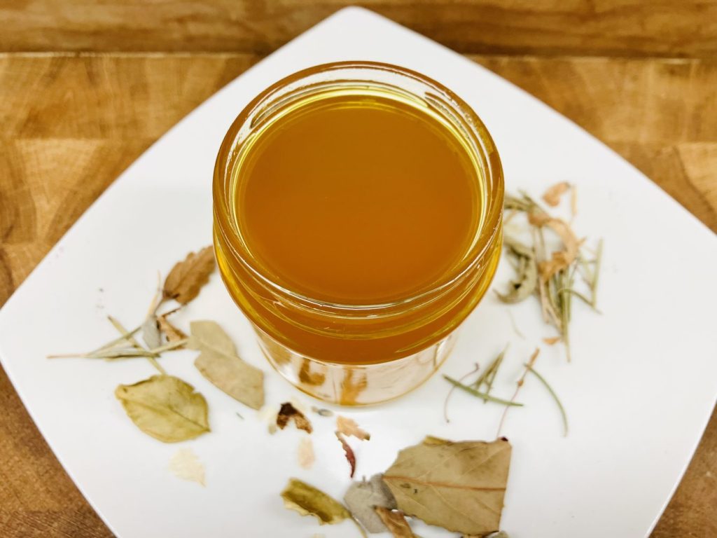 Äthiopische Niter Kebbeh - geklärte Butter mit Gewürzen