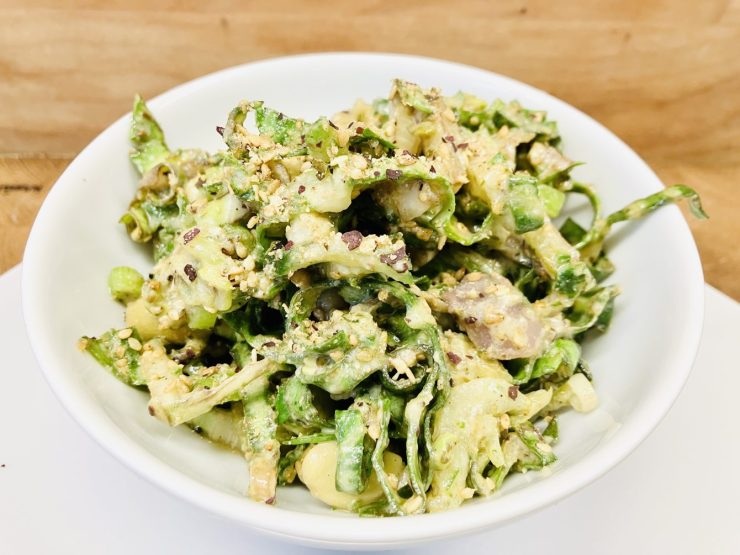 Mangold Gurkensalat mit Edamame und Sesam Mayonnaise