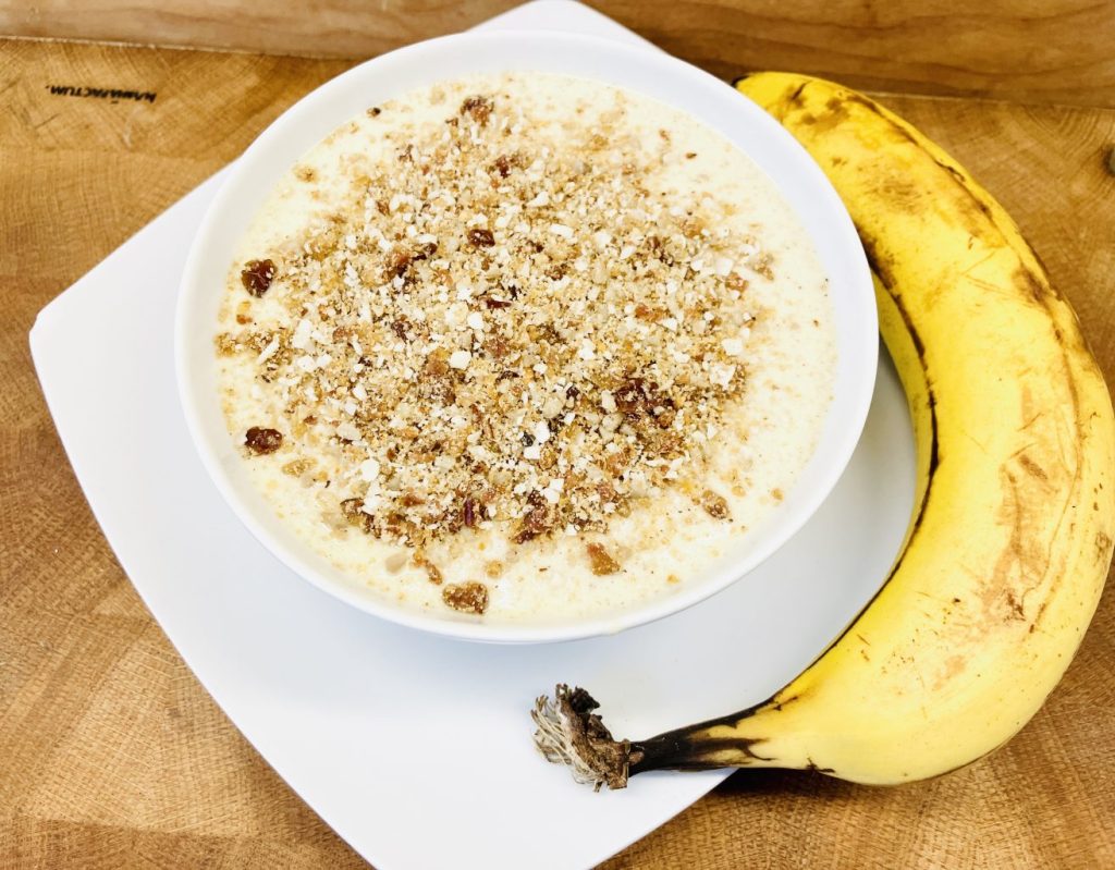 Bananen Creme mit Knusper Granola