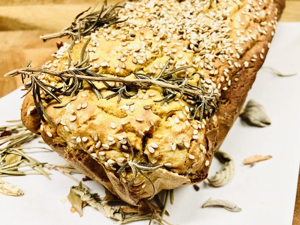Veganes und glutenfreies Kichererbsenmehl Brot