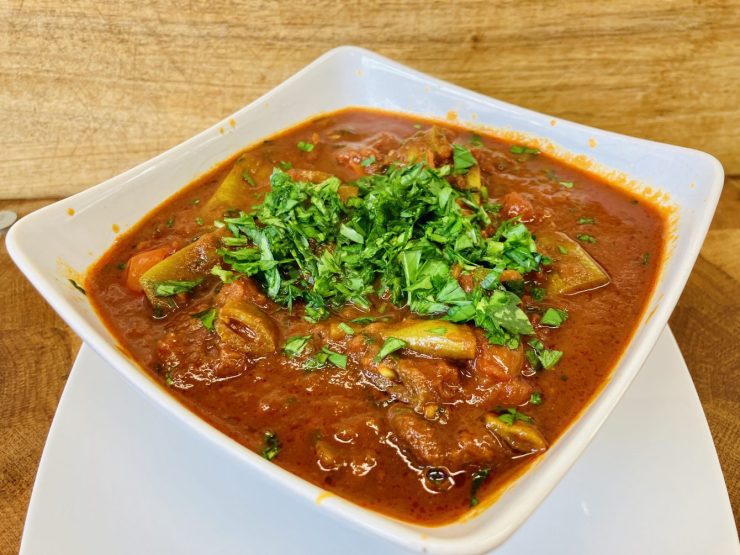 Taze Fasulye - Türkische Stangenbohnen mit Tomaten