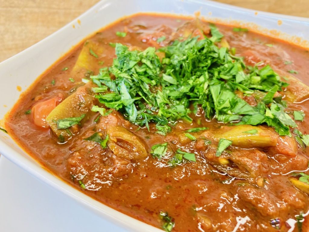 Taze Fasulye - Türkische Stangenbohnen mit Tomaten