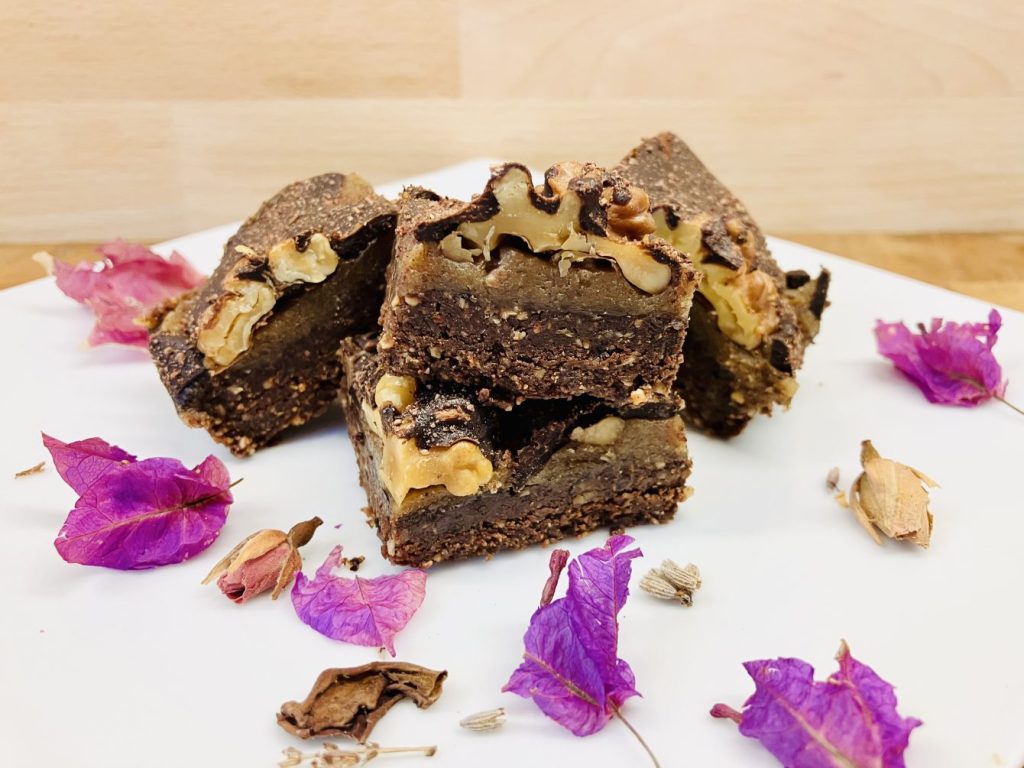 Walnuss Karamell Brownies