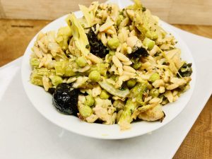 Sizilianische Frittedda Variation mit Spargel und Orzo