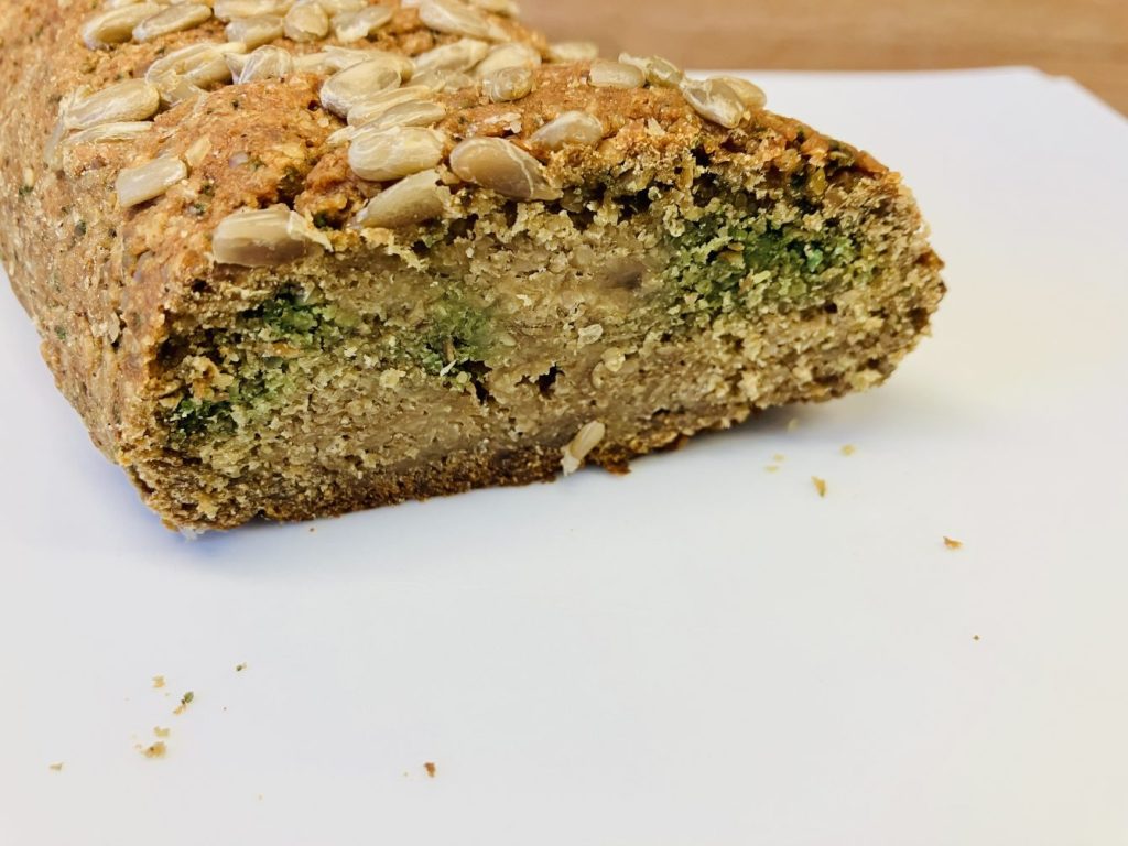 Protein Baguette mit Sonnenblumenkernen und Quark