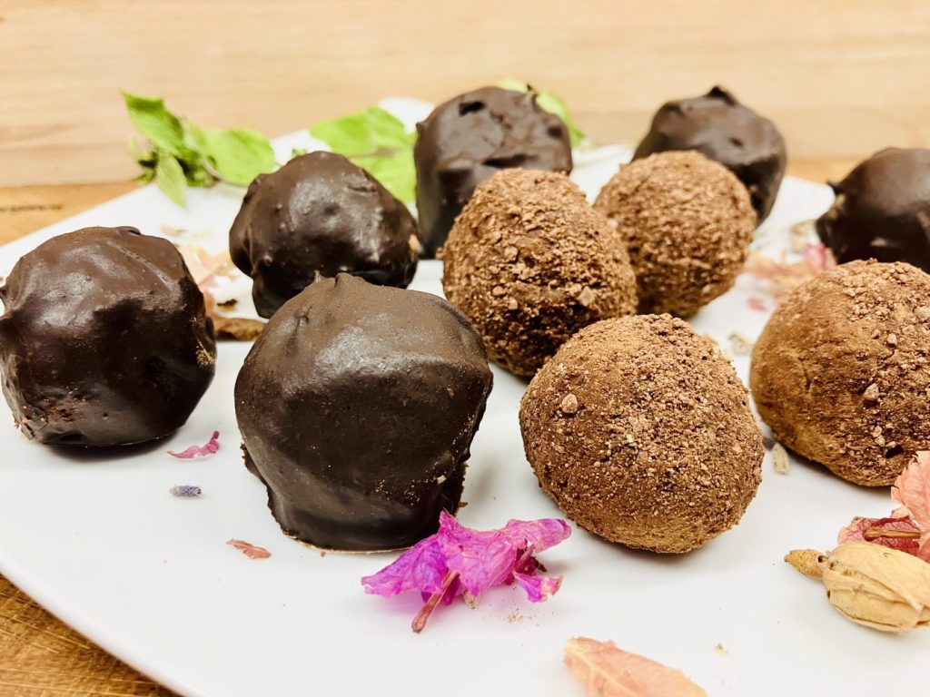 Gefüllte Maronen Trüffel mit Crème de Marron