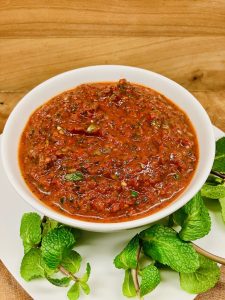 Acılı Ezme türkische Paprika-Tomaten-Salsa