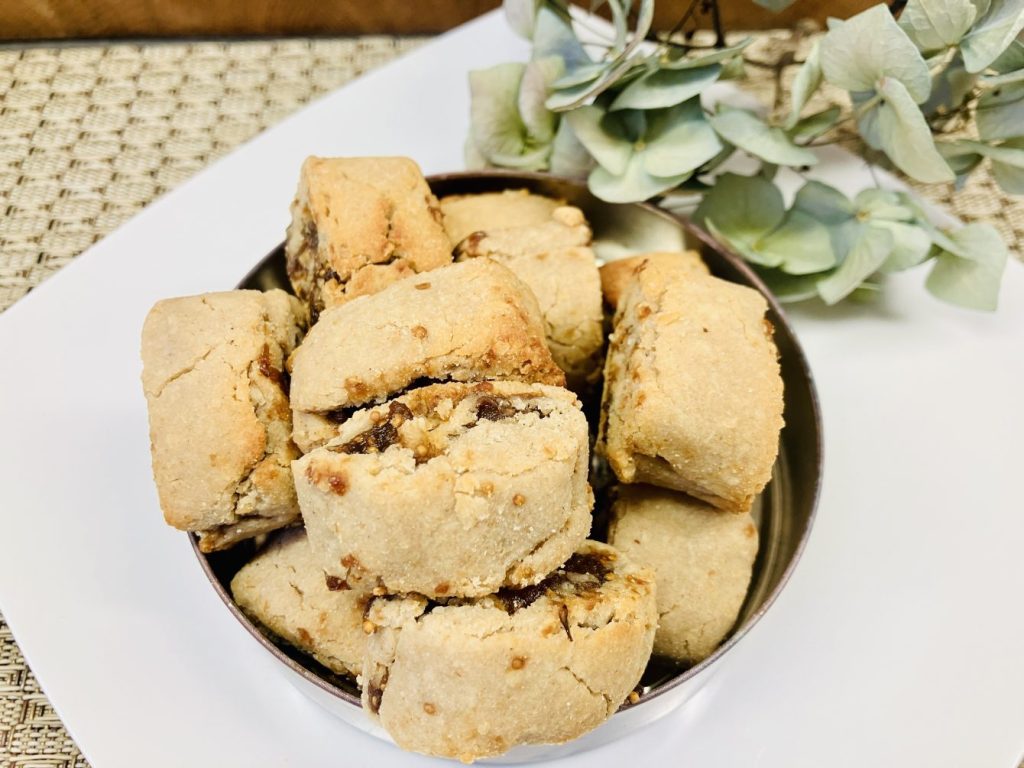 Fig Stuffed Cookies