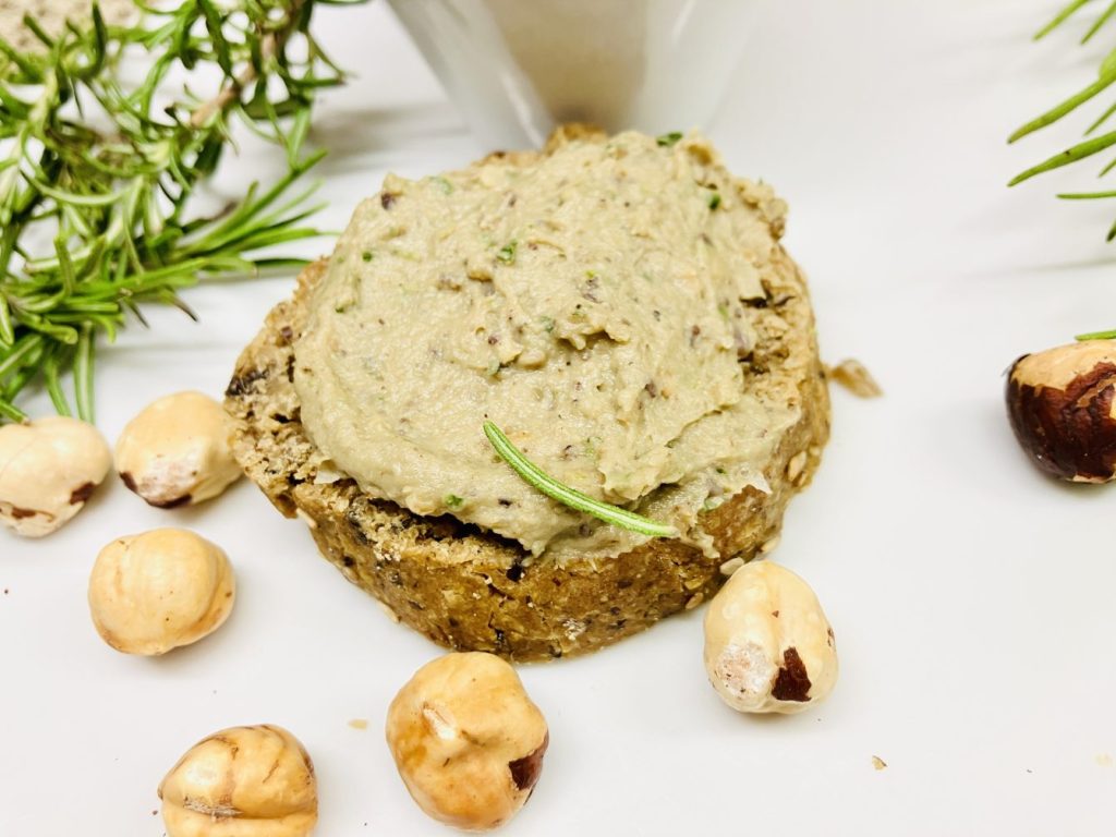 Maronen Rillette mit Haselnüssen und Trüffelöl