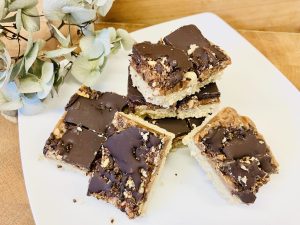 Selbstgemachte „Twix“ Riegel mit Mandelkaramell