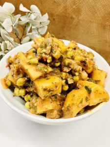 Aloo Matar: Indian Potato-Pea-Curry