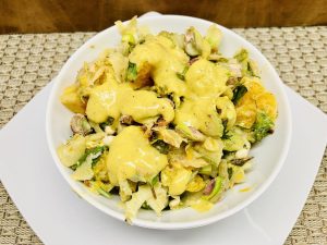 Fenchel-Orangen-Salat mit Pistazien und cremigem Zitrus-Dressing