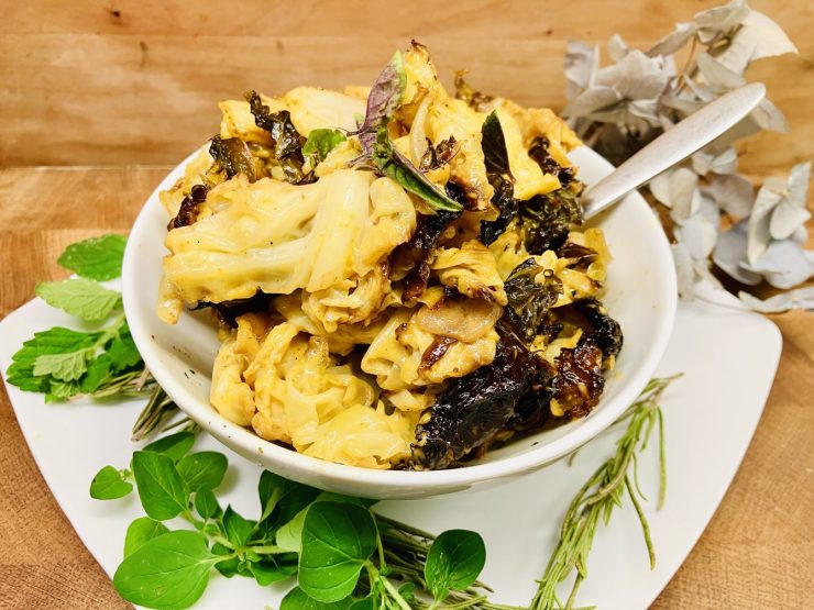 Gerösteter Wirsing mit Shawarma Sauce