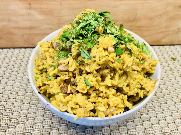 Marokkanischer Safran-Reis-Pilaw mit Mandeln und Aprikosen