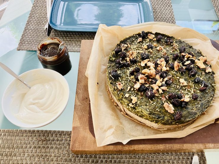 Vegane Persische Kuku Sabzi Kräutertarte